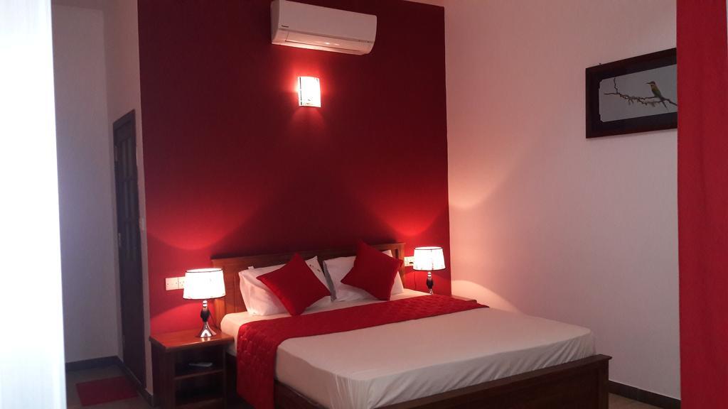 New Rani Inn Negombo Exteriör bild