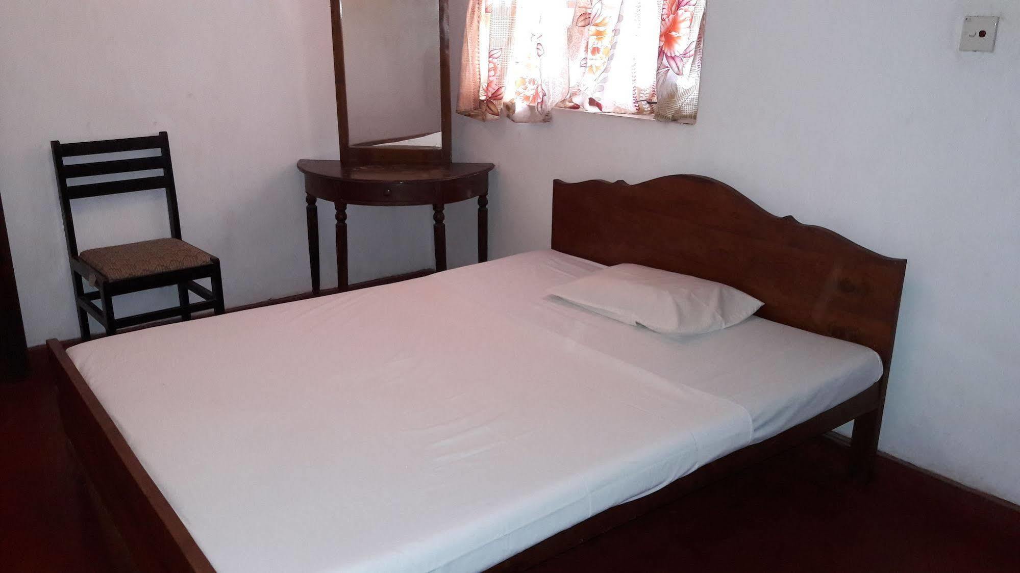 New Rani Inn Negombo Exteriör bild
